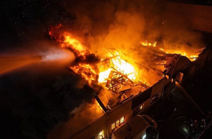 Incendie dans un entrepôt